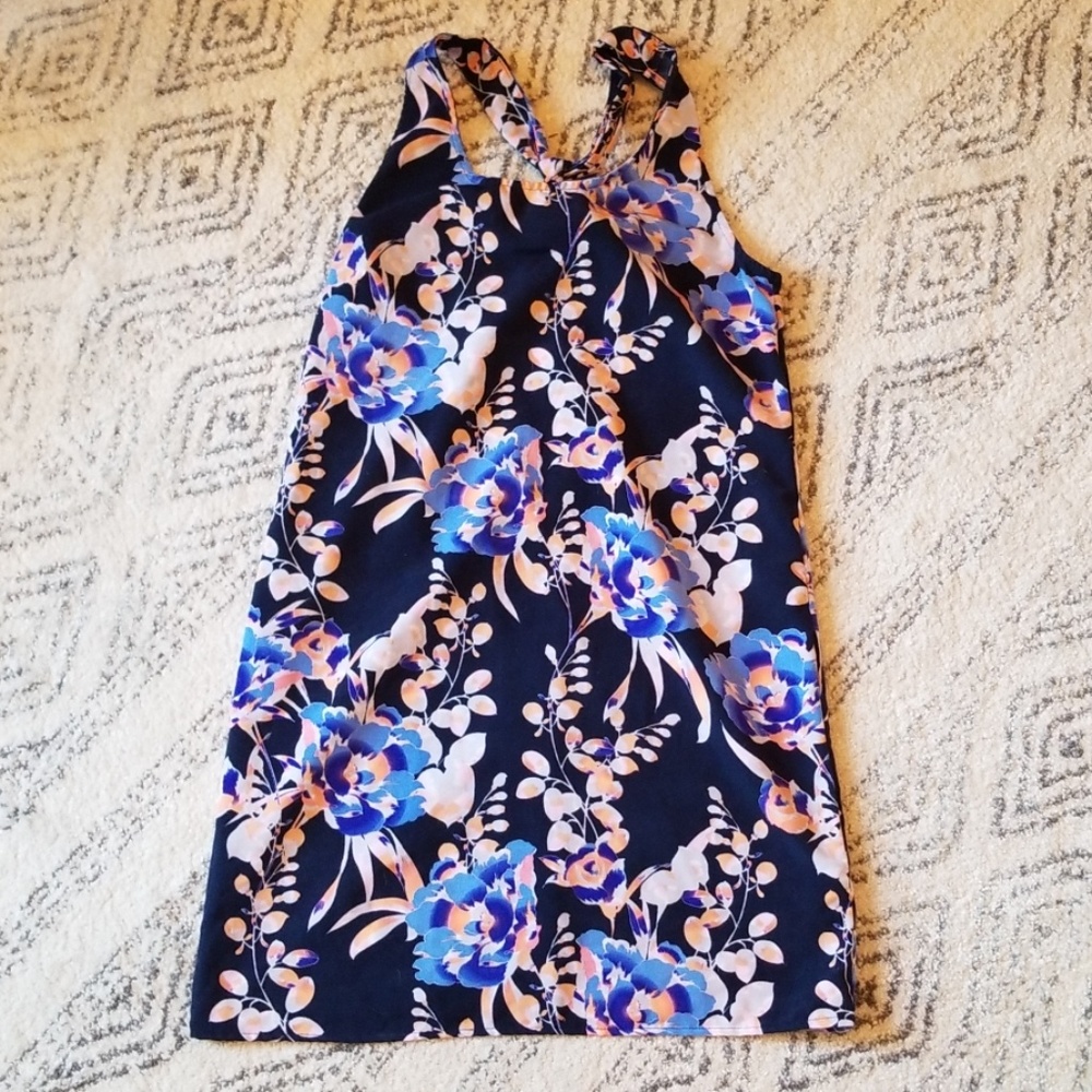 Gap floral 🌸 shift dress